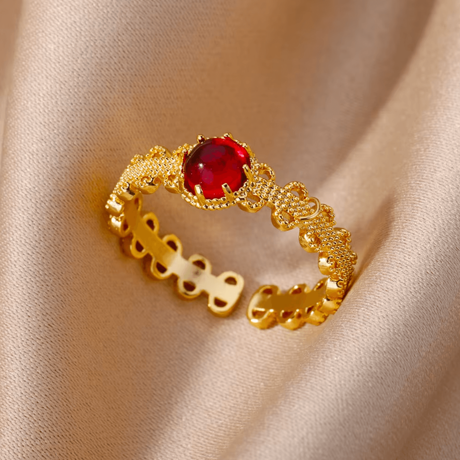 Love Ring - vergoldeter Edelstahl mit rotem Zirkonia
