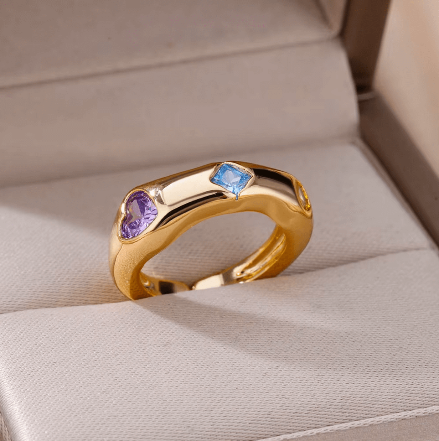 Heart Bling Ring - vergoldeter Edelstahl mit Zirkonia