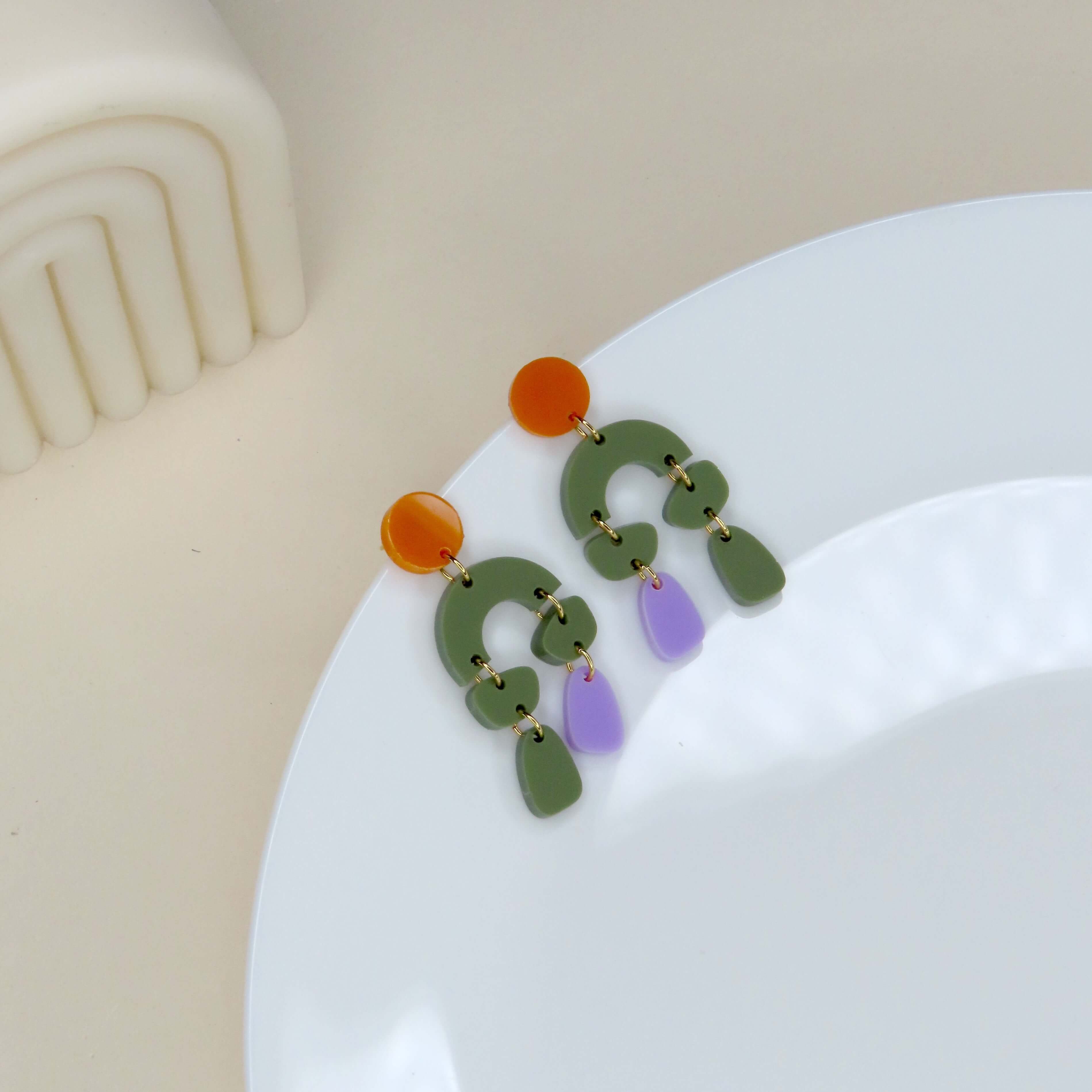 Ophelia earrings in olive colorful
