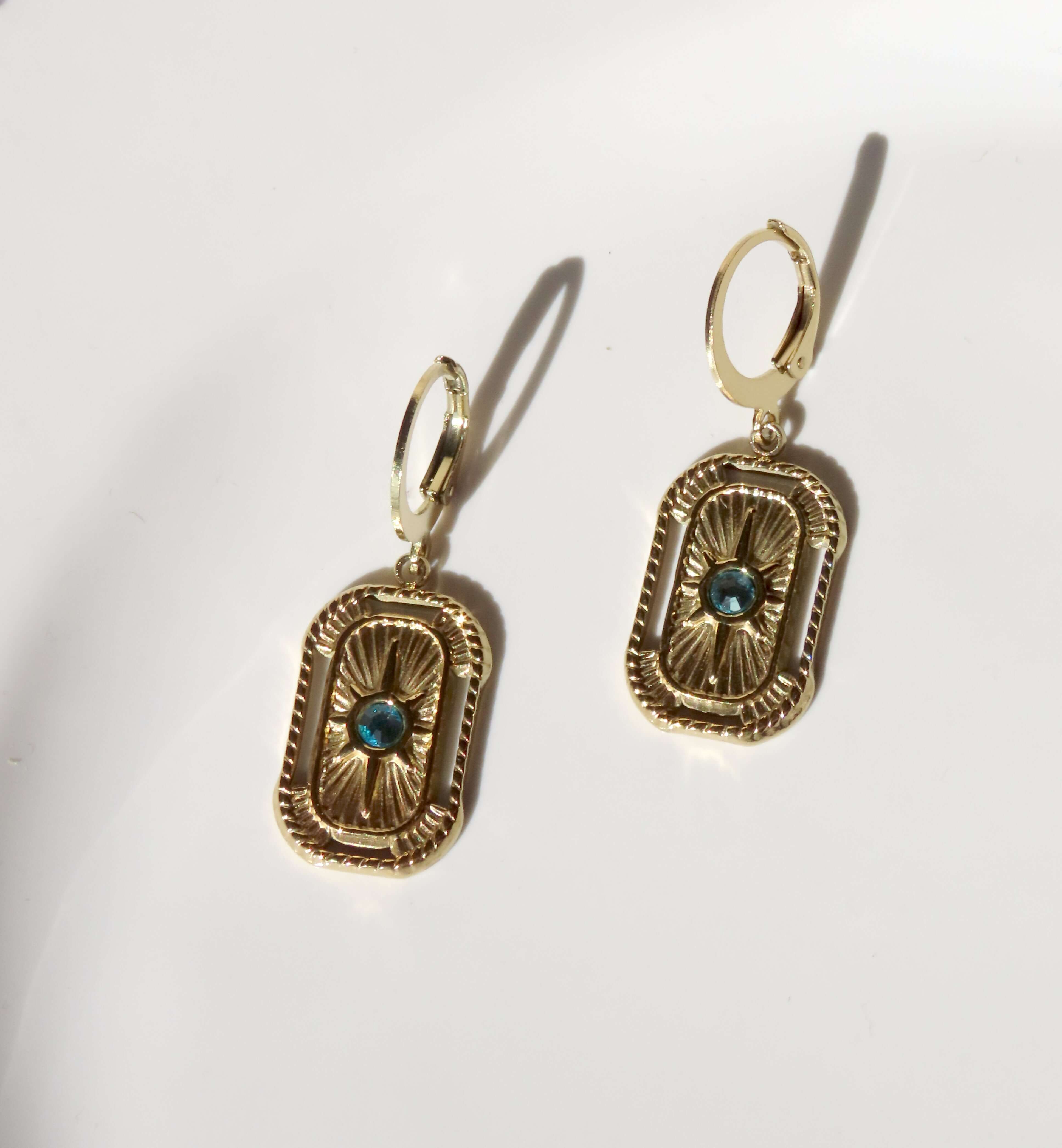 Boucles d'oreilles créoles ornement étoile bleue en acier inoxydable