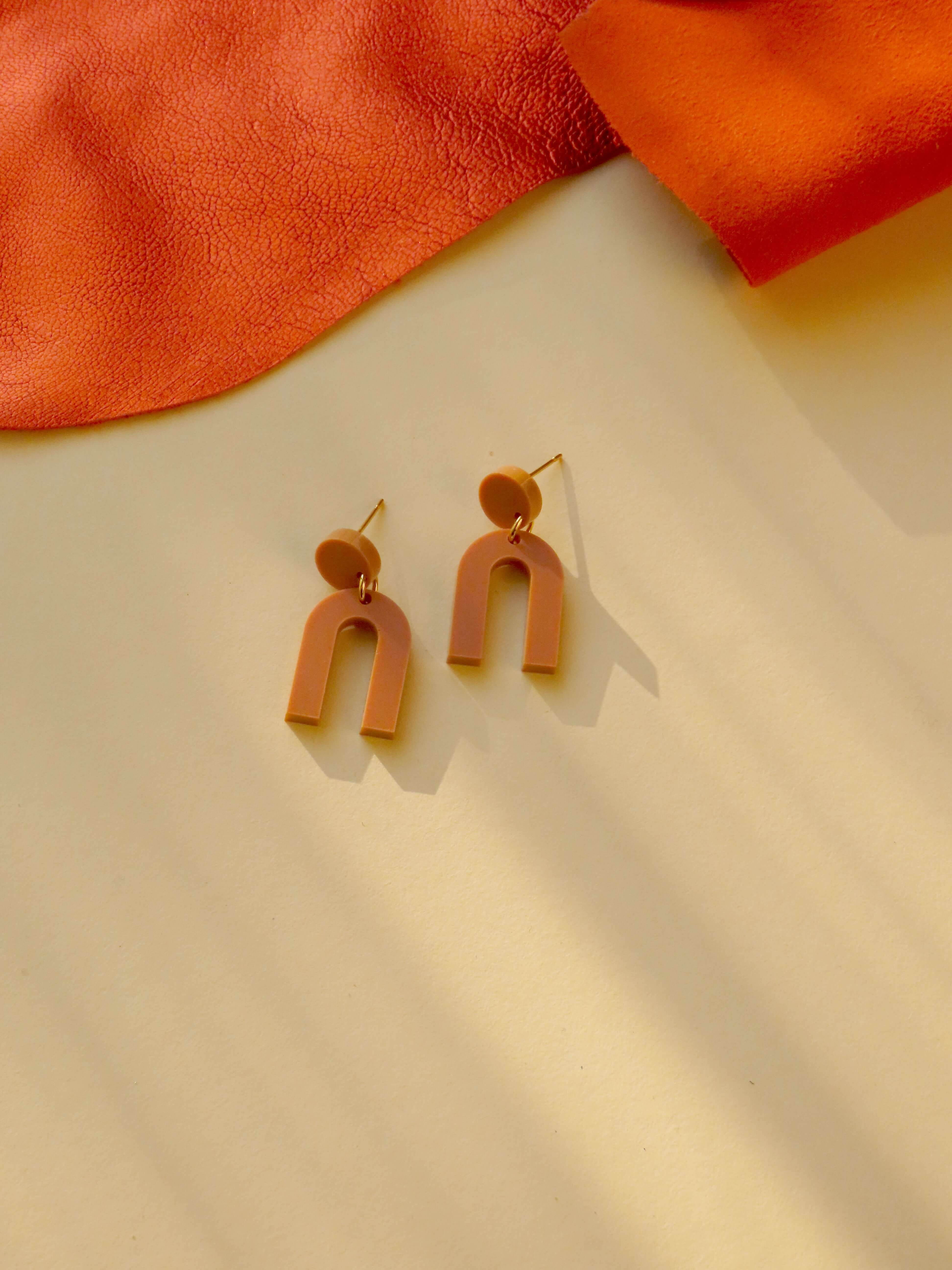 Mini Arch acrylic earrings with stainless steel connectors in lilac terracotta