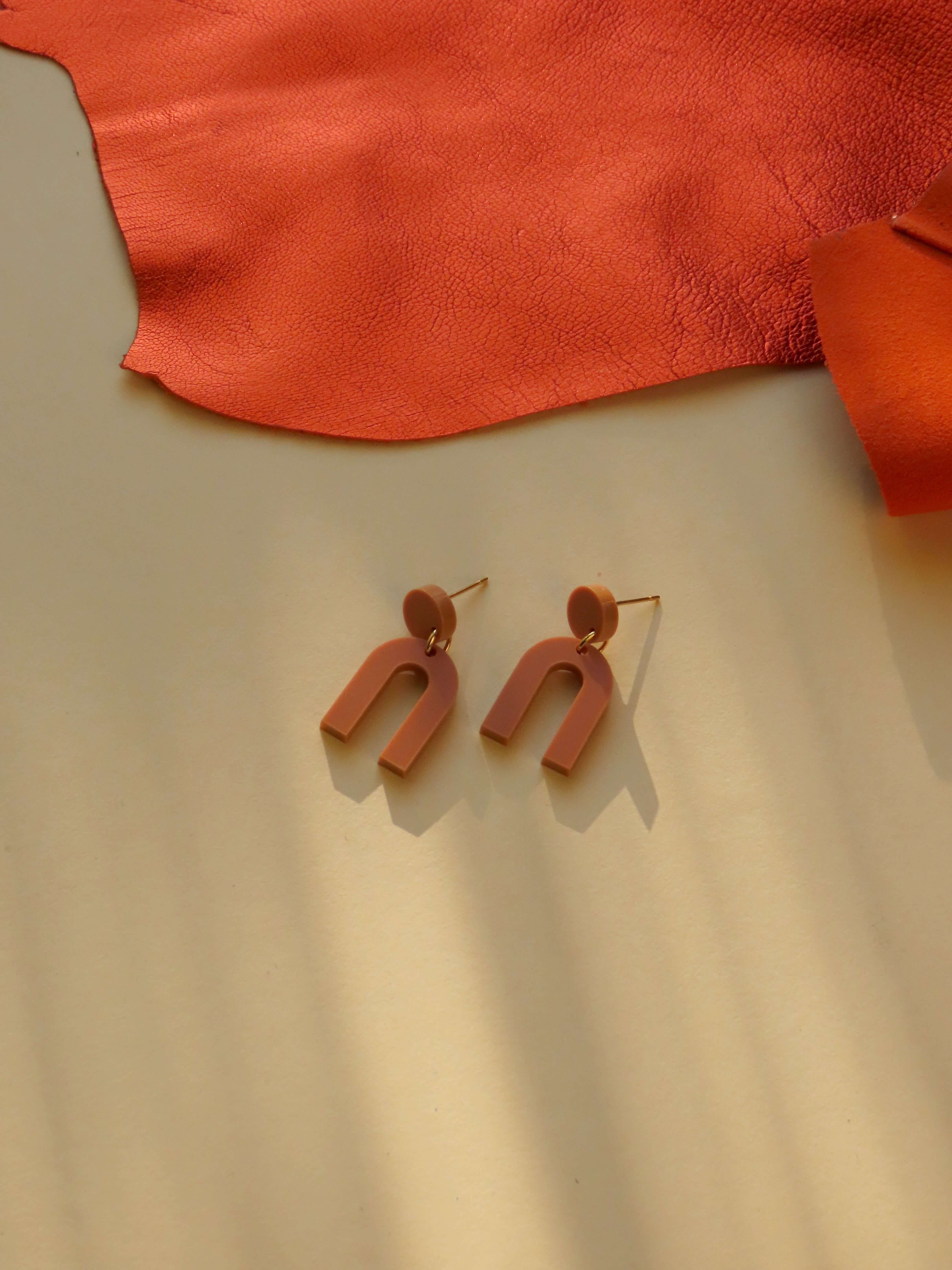 Mini Arch acrylic earrings with stainless steel connectors in lilac terracotta