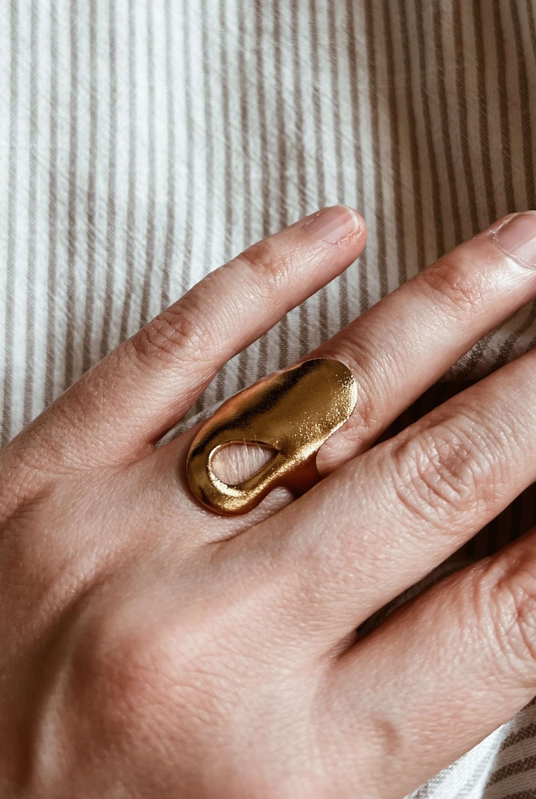 Bague en acier inoxydable argenté Big Hug