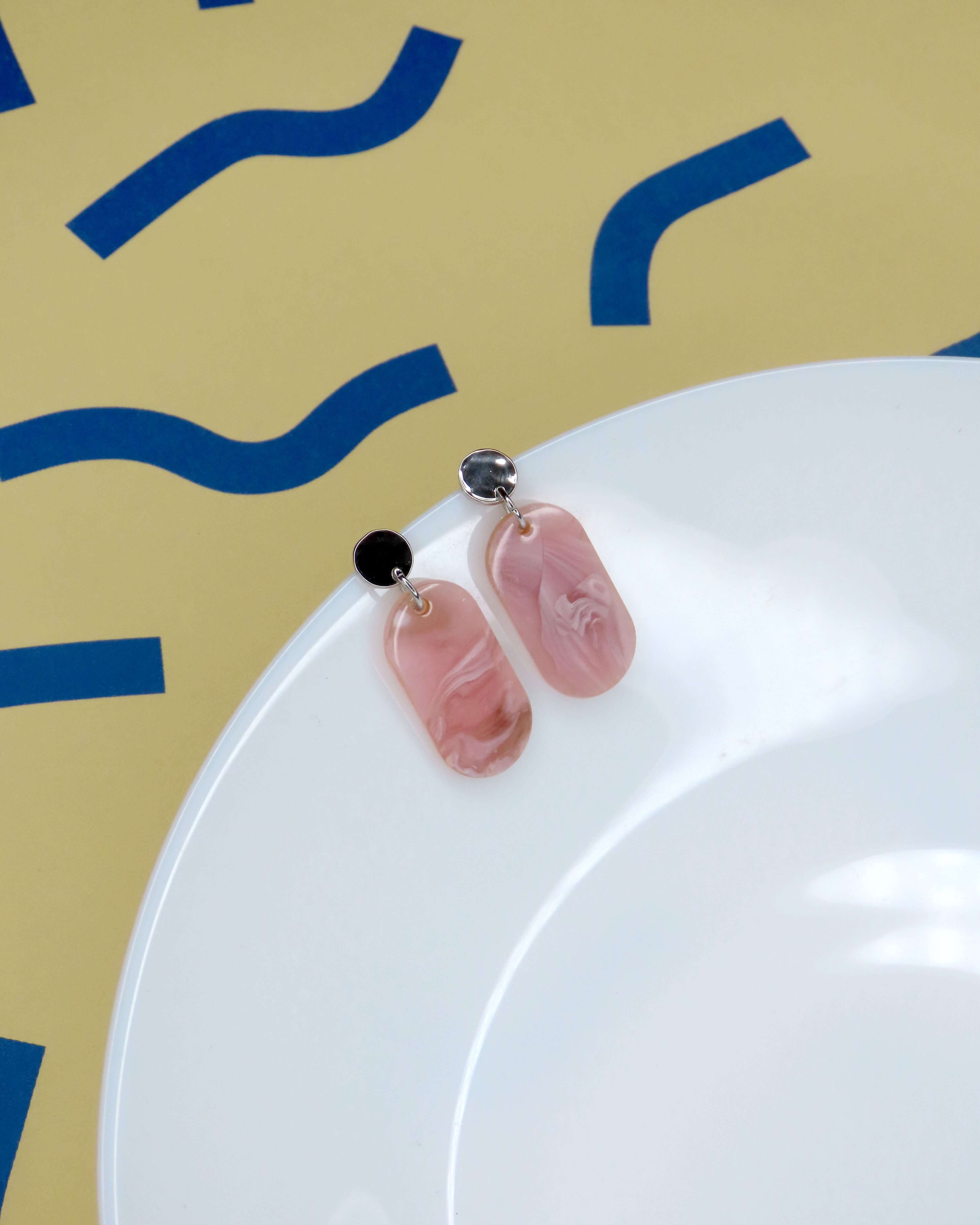Pink Oval Ohrringe