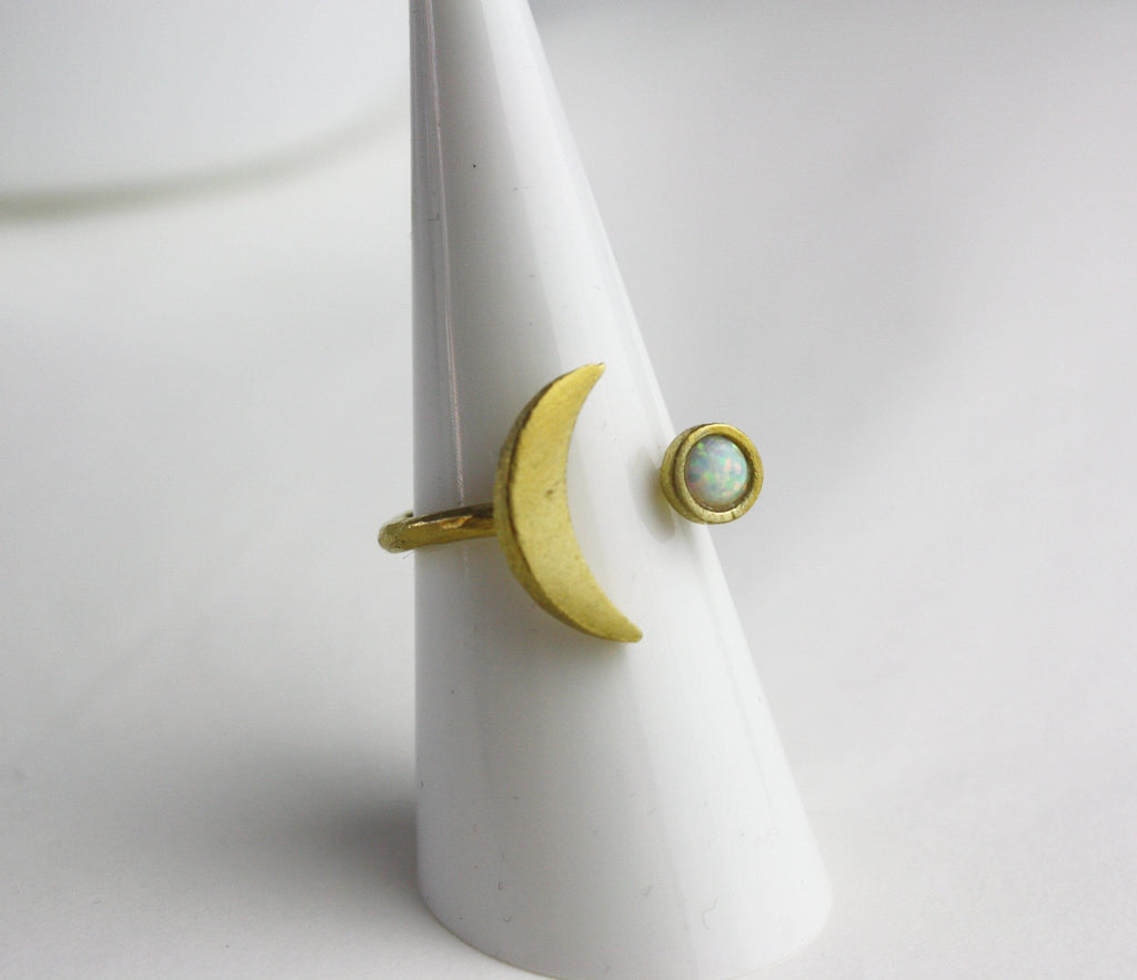 Crescent brass ring with small white opal stone Ringe niemalsmehrohne 