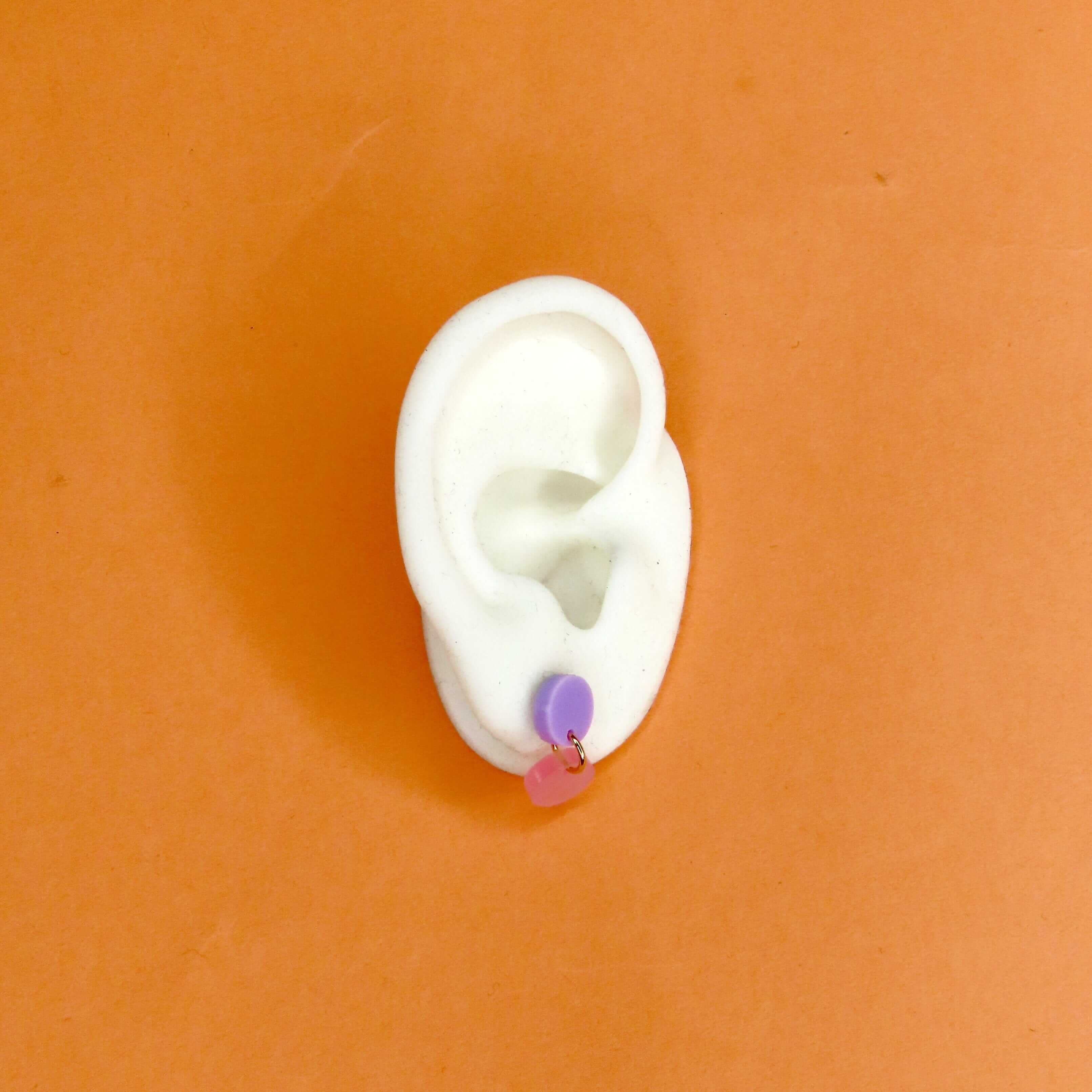 Dotty Acryl Ohrringe in flieder eisrosa Ohrringe niemalsmehrohne 