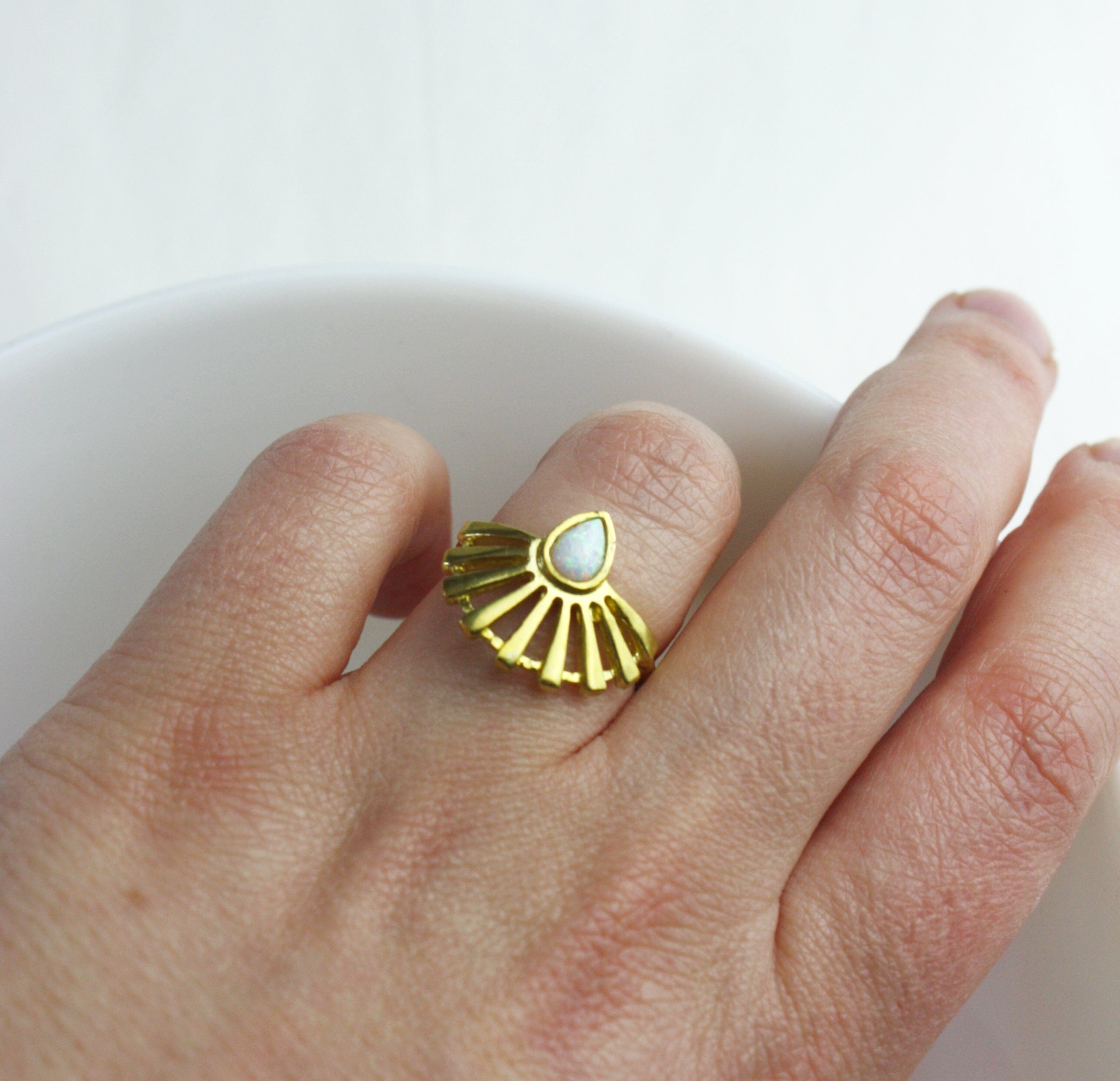 Messing Ring SUN mit tropfenförmigen Opalstein Ringe niemalsmehrohne 