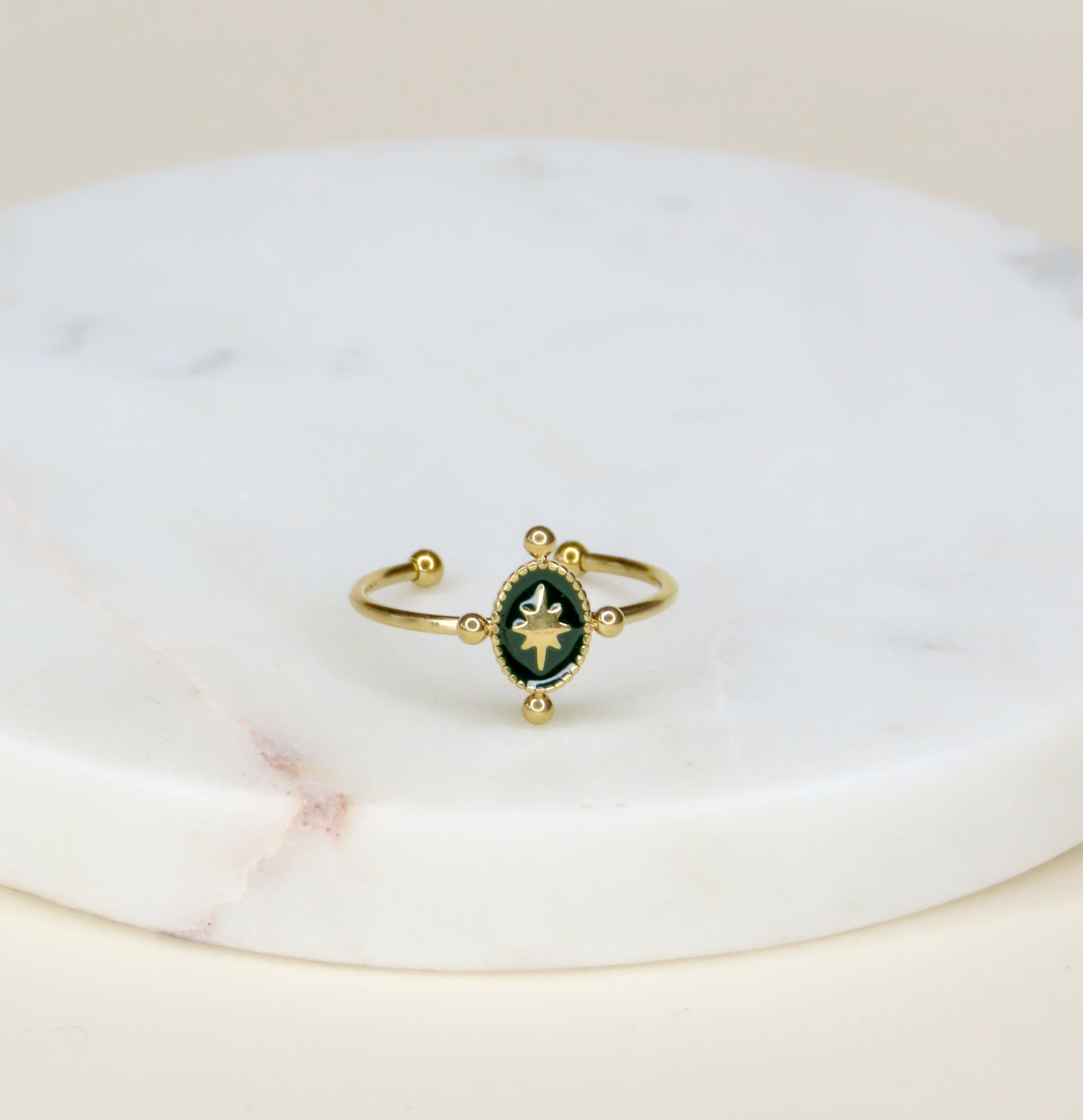 Zarter Messing Ring mit grünem Stern Symbol Ringe niemalsmehrohne 